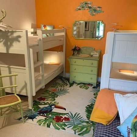 Gite 2-4 Couchages Situe Dans Un Magnifique Jardin Saint-Vivien  Exterior foto
